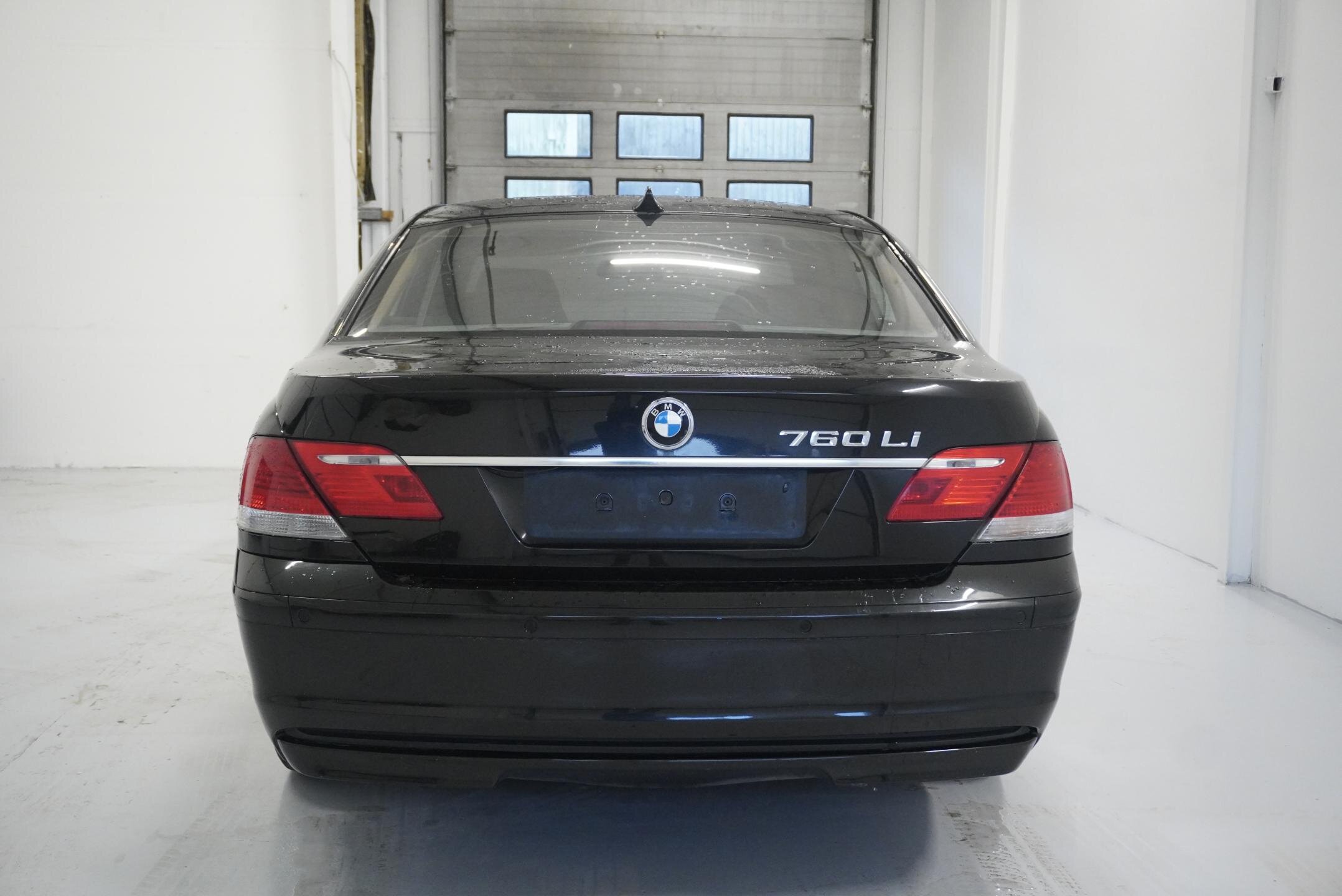 BMW Řada 7 Sedan 6,0 l 327 kw