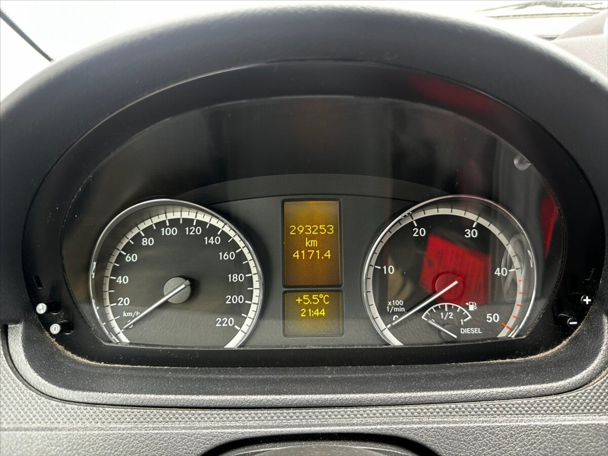 Mercedes-Benz Vito Kombi 2,1 l 120 kw