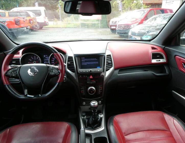 SsangYong Tivoli 29