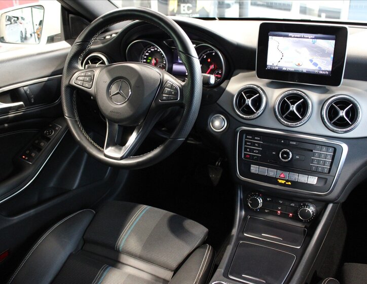 Mercedes-Benz CLA Kombi 2,1 l 125 kw