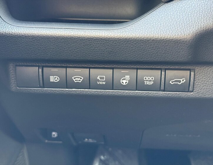 Toyota RAV4 SUV / Terénní 2,5 l 131 kw