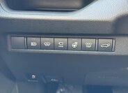 Toyota RAV4 SUV / Terénní 2,5 l 131 kw