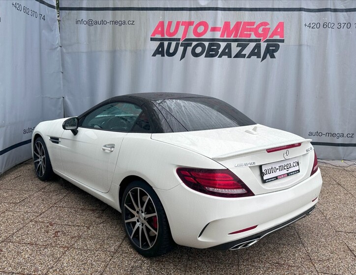 Mercedes-Benz SLC 8