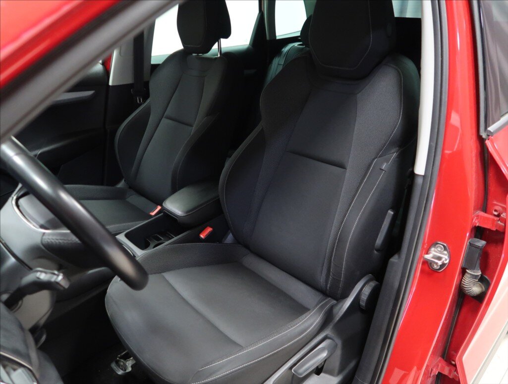 Škoda Karoq SUV 1,5 l 110 kw