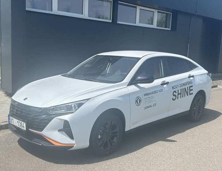 Dongfeng Ostatní Sedan 1,5 l 86 kw