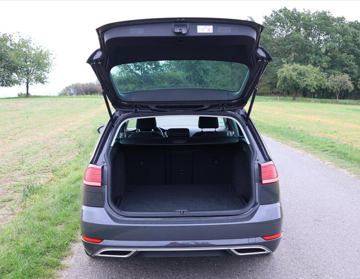 Volkswagen Golf Kombi 1,5 l 110 kw