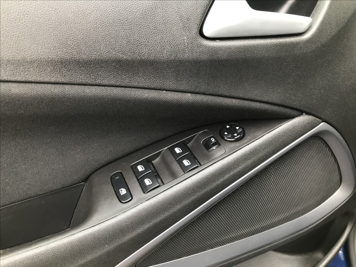 Opel Crossland X Kombi 1,2 l 81 kw