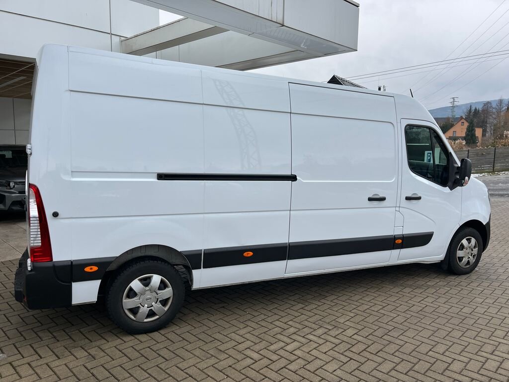 Nissan Interstar Skříň 2,3 l 100 kw