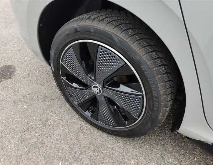 Škoda Scala Hatchback 999,0 85 kw