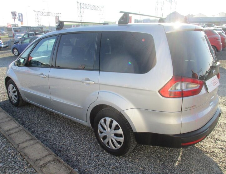 Ford Galaxy 7