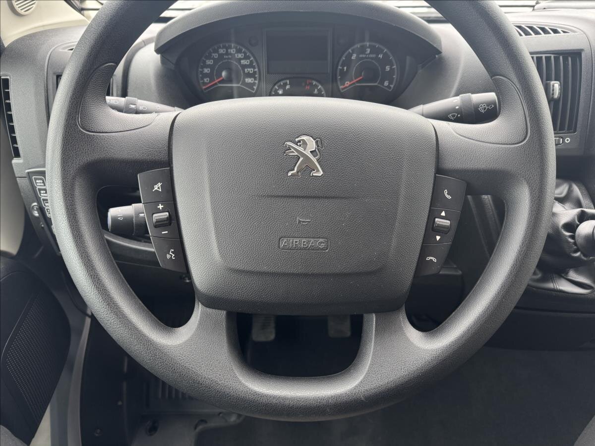 Peugeot Ostatní Ostatní 3,0 l 130 kw