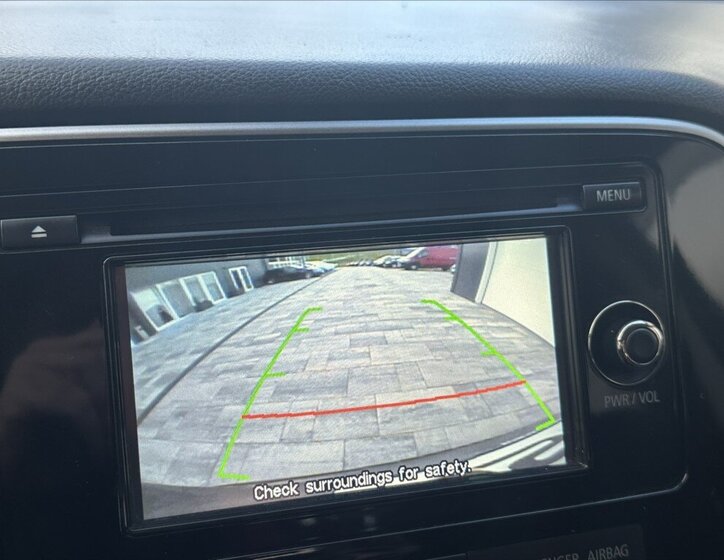 Mitsubishi Outlander SUV / Terénní 2,3 l 110 kw