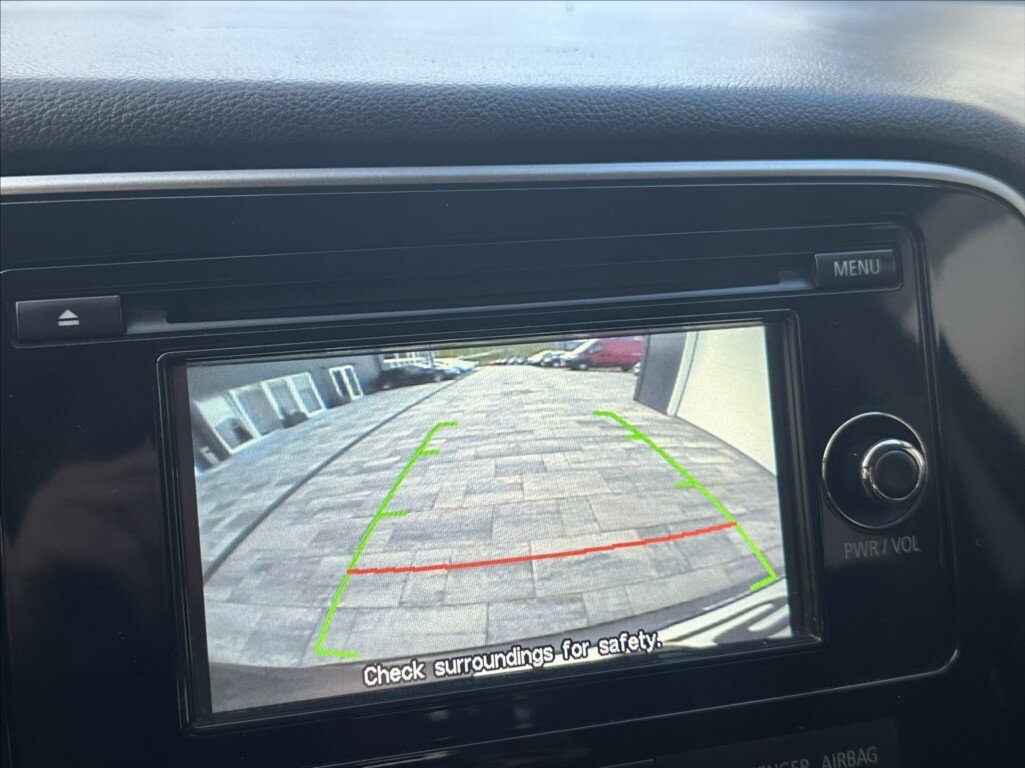 Mitsubishi Outlander SUV / Terénní 2,3 l 110 kw