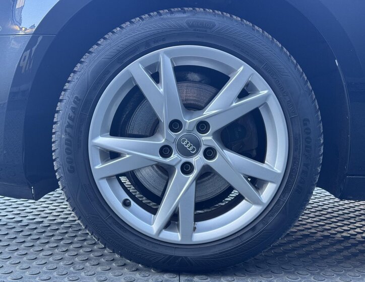 Audi A4 Kombi 2,0 l 110 kw