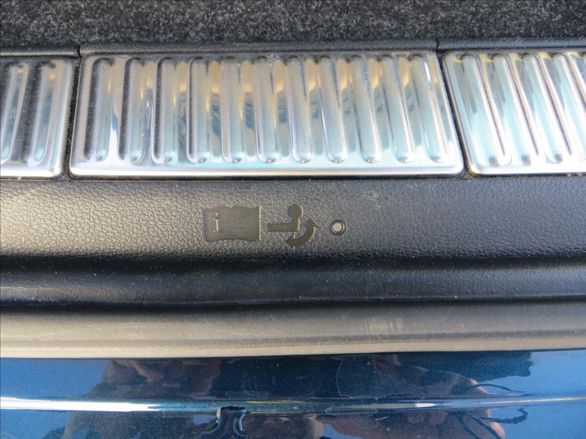 Škoda Superb Kombi 2,0 l 147 kw