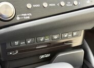 Lexus ES 300h Sedan / Limuzína 2,5 l 131 kw