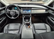 Jaguar XF Sedan / Limuzína 3,0 l 221 kw