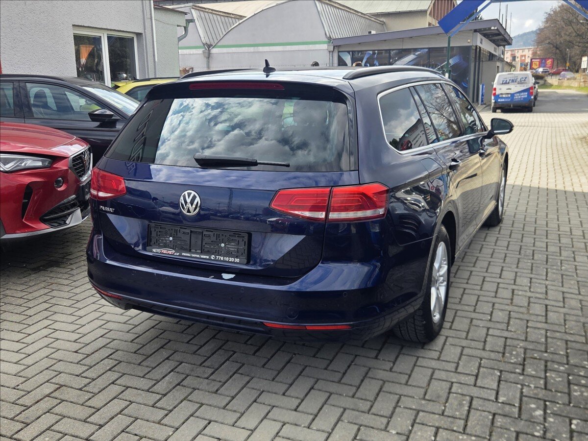 Volkswagen Passat Kombi 2,0 l 110 kw