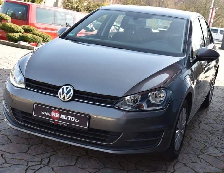 Volkswagen Golf Hatchback 1,2 l 77 kw