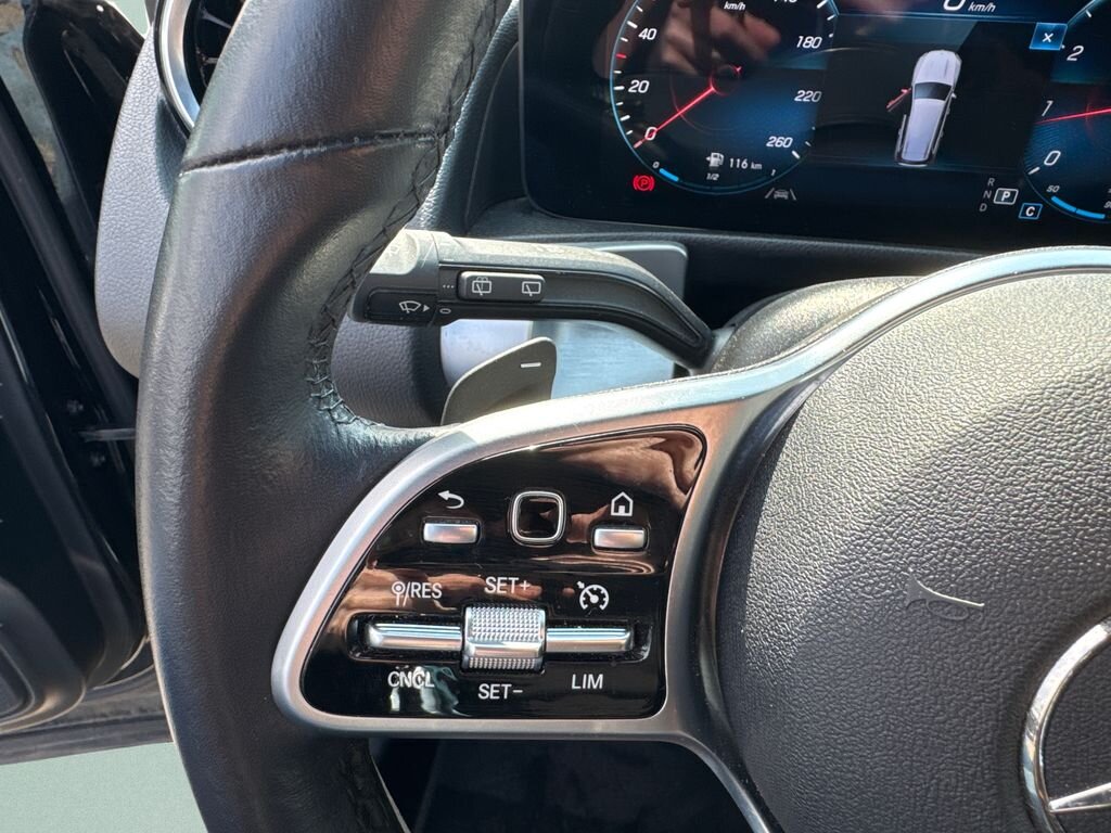 Mercedes-Benz GLB SUV / Terénní 1,3 l 100 kw