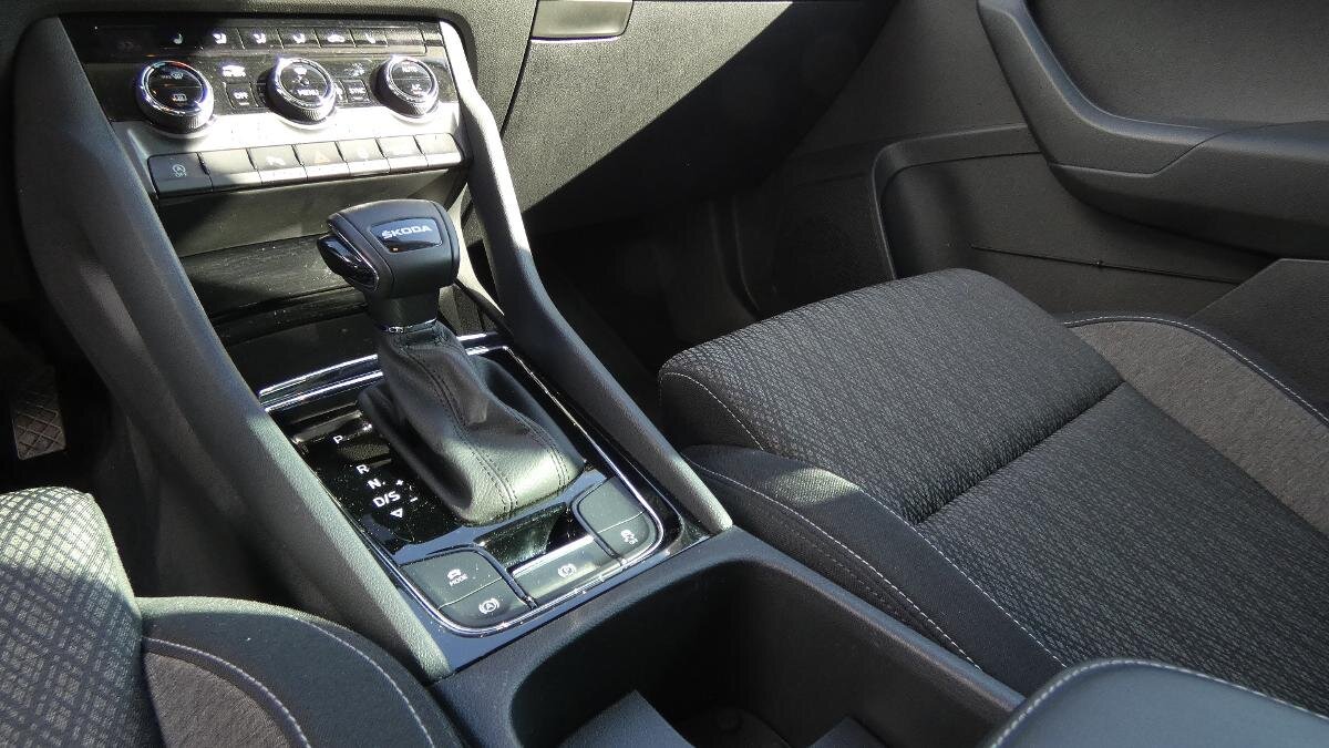 Škoda Karoq SUV / Terénní 1,5 l 110 kw