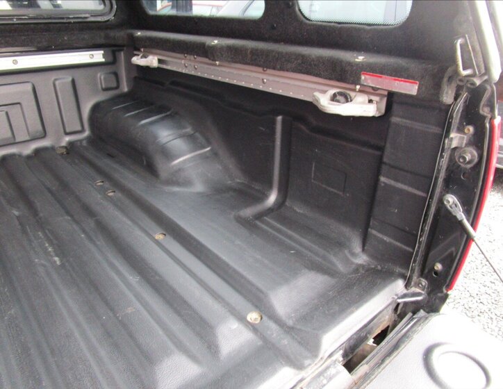 Nissan Navara Ostatní 2,5 l 126 kw