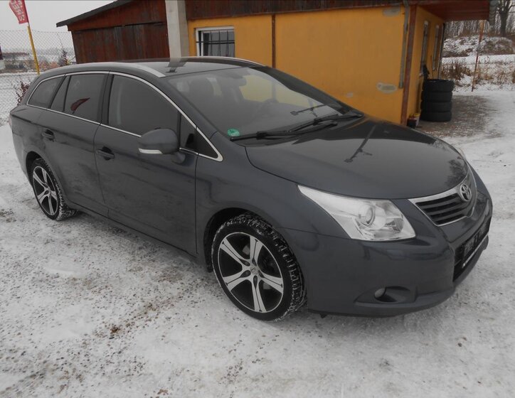 Toyota Avensis Kombi 1,8 l 108 kw