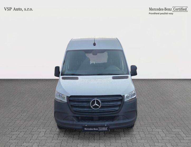 Mercedes-Benz Sprinter 8