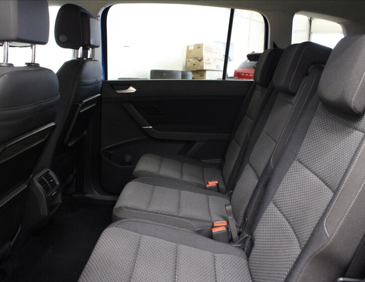 Volkswagen Touran MPV 1,2 l 81 kw