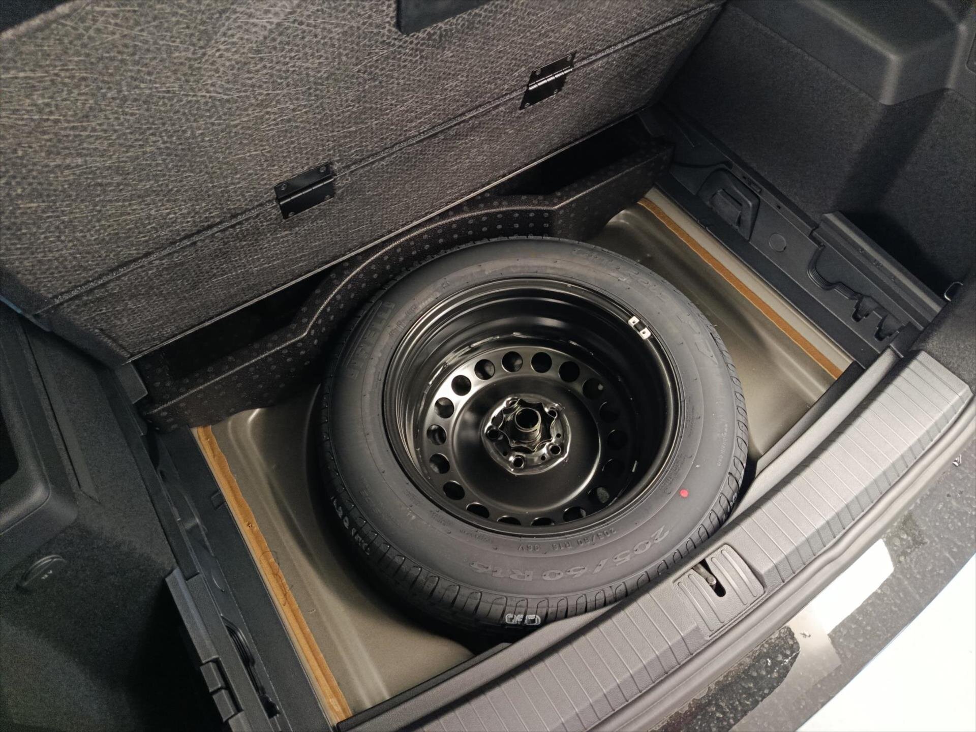 Volkswagen Touran MPV 1,5 l 110 kw