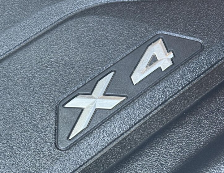 BMW X4 SUV / Terénní 2,0 l 140 kw