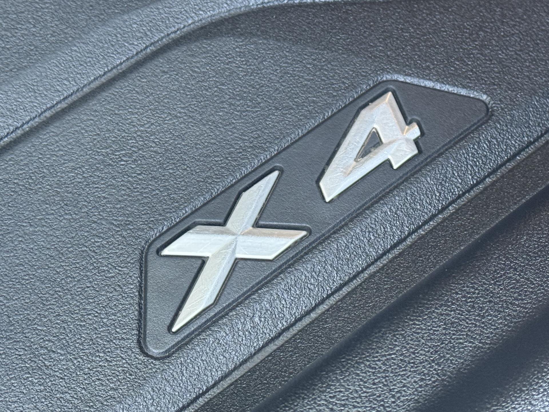 BMW X4 SUV / Terénní 2,0 l 140 kw