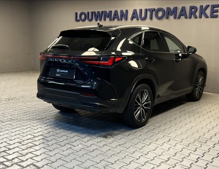 Lexus NX 450h plus SUV 2,5 l 227 kw