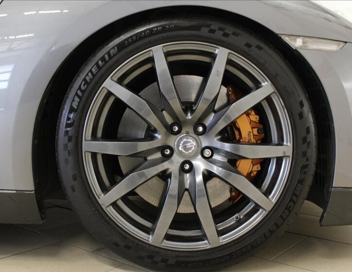 Nissan GT-R Kupé 3,8 l 390 kw