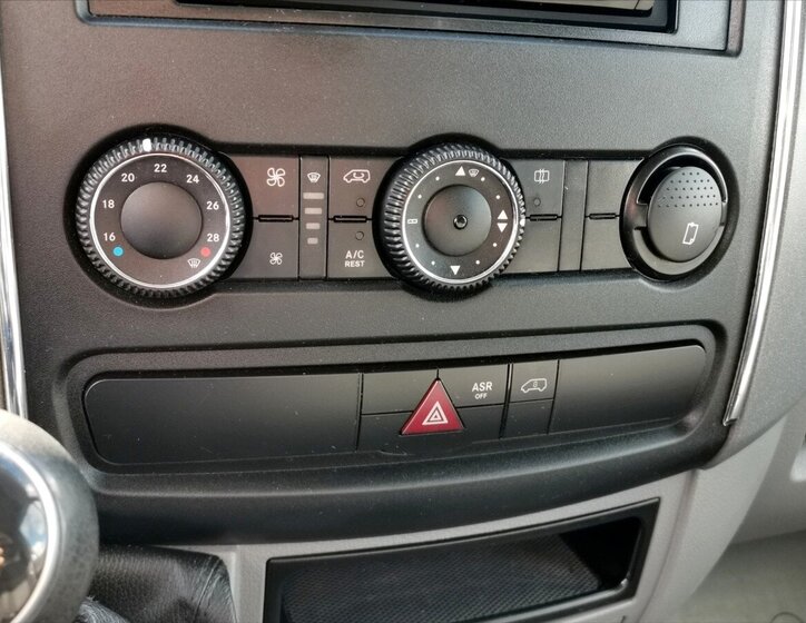 Volkswagen Crafter 10