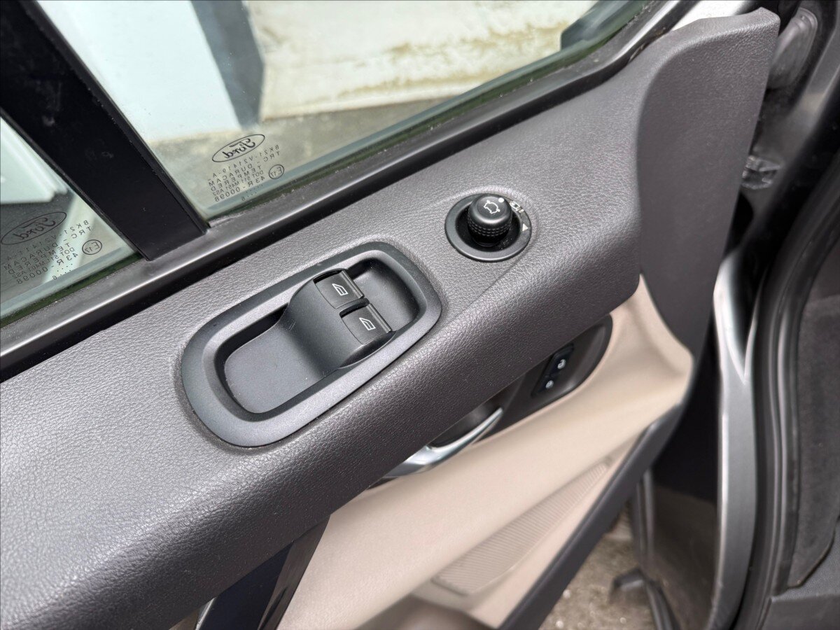 Ford Transit Custom Skříň 2,2 l 92 kw