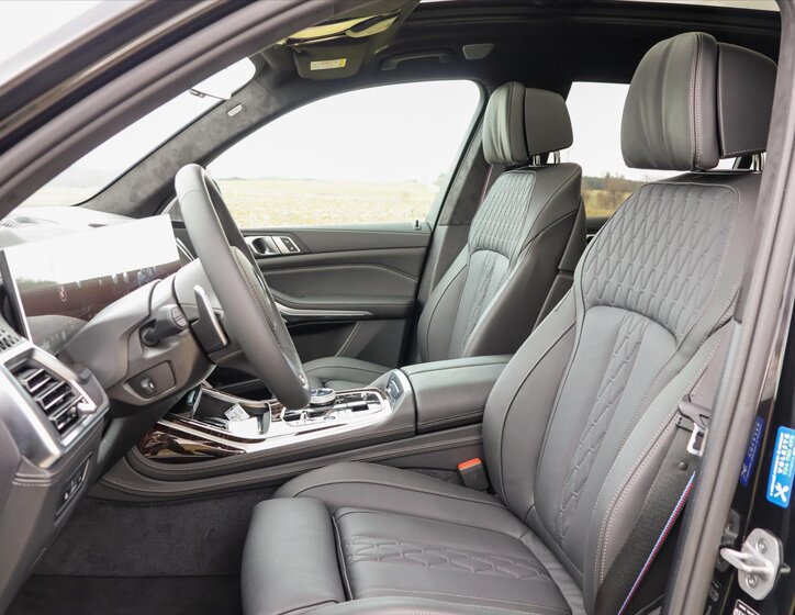 BMW X7 SUV / Terénní 3,0 l 259 kw