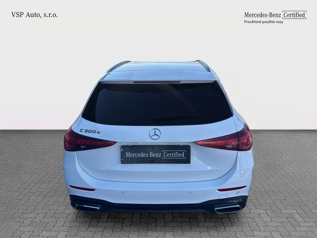 Mercedes-Benz Třídy C Kombi 2,0 l 230 kw