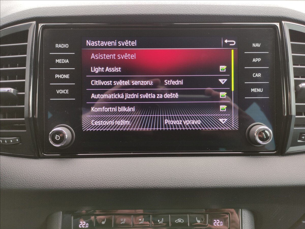 Škoda Karoq SUV 1,5 l 110 kw