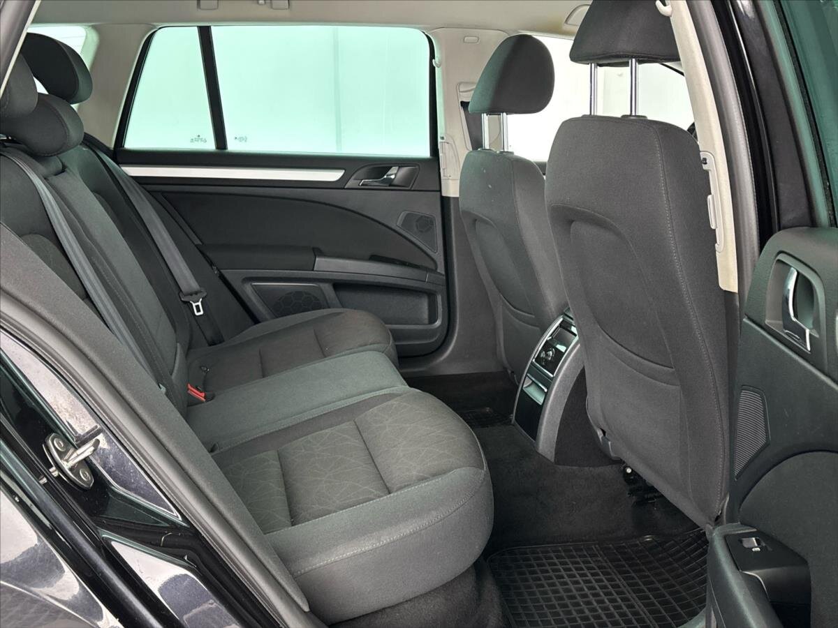 Škoda Superb Kombi 2,0 l 103 kw