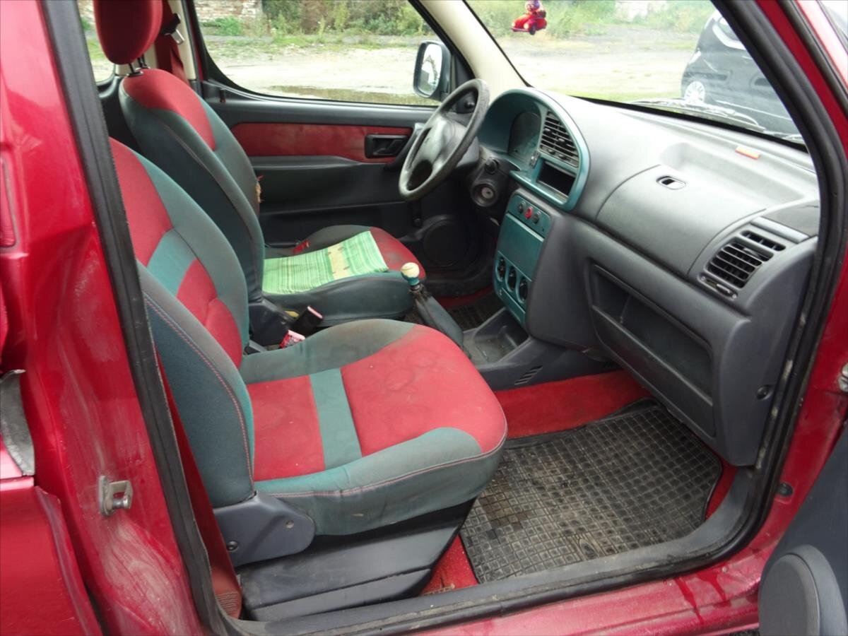 Citroën Berlingo MPV 2,0 l 66 kw