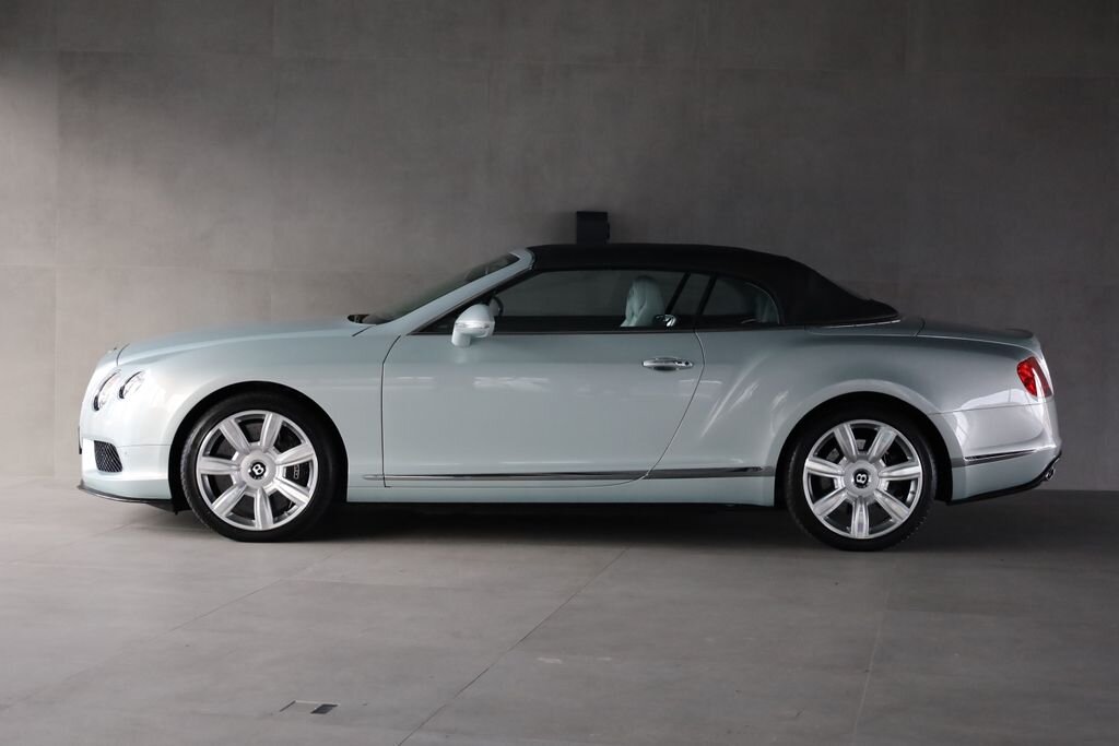 Bentley Continental GTC Kabriolet 4,0 l 373 kw