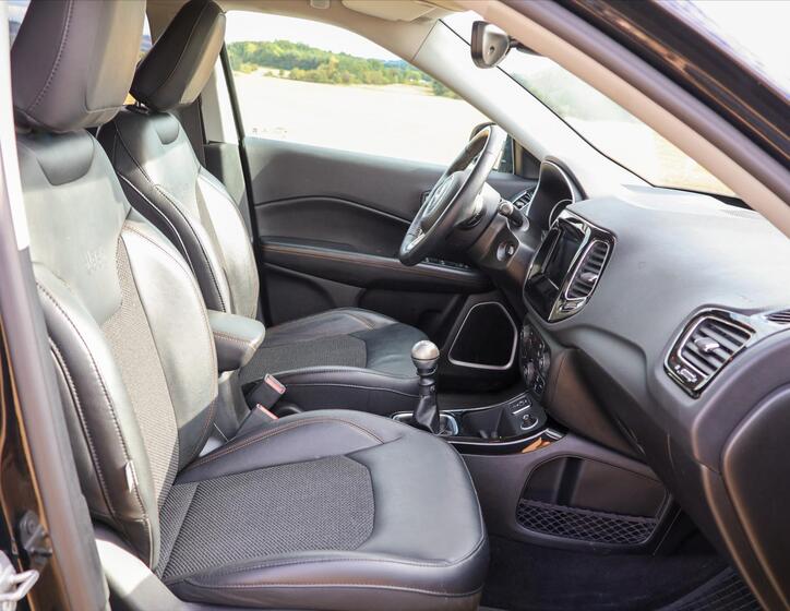 Jeep Compass 15