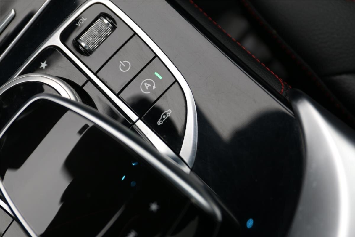 Mercedes-Benz GLC SUV / Terénní 3,0 l 270 kw