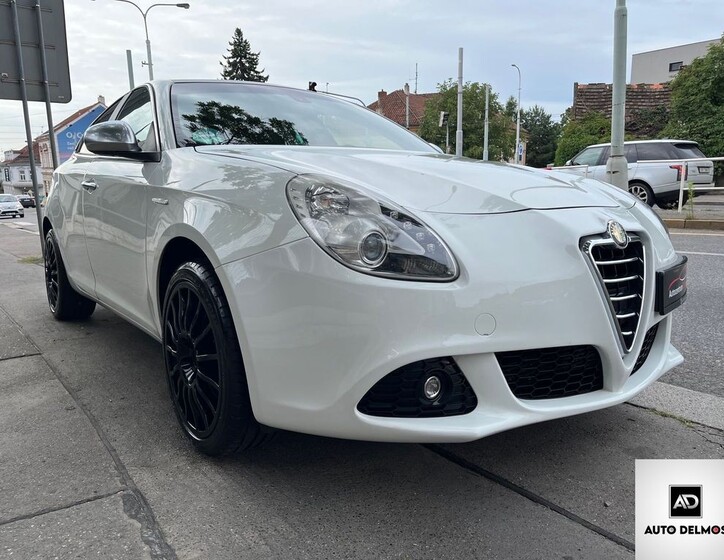 Alfa Romeo Giulietta 8