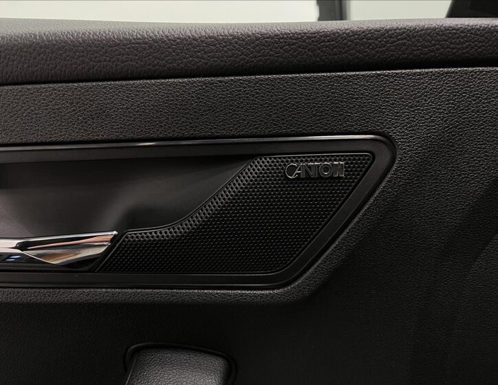 Škoda Karoq SUV 1,5 l 110 kw