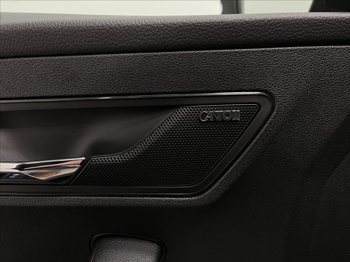 Škoda Karoq SUV 1,5 l 110 kw