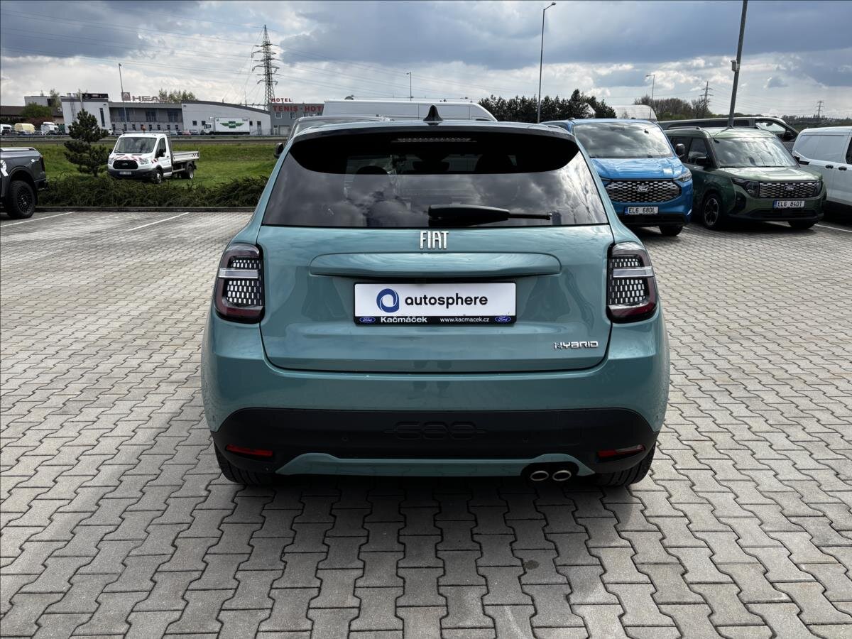 Fiat 600 SUV / Terénní 1,2 l 100 kw