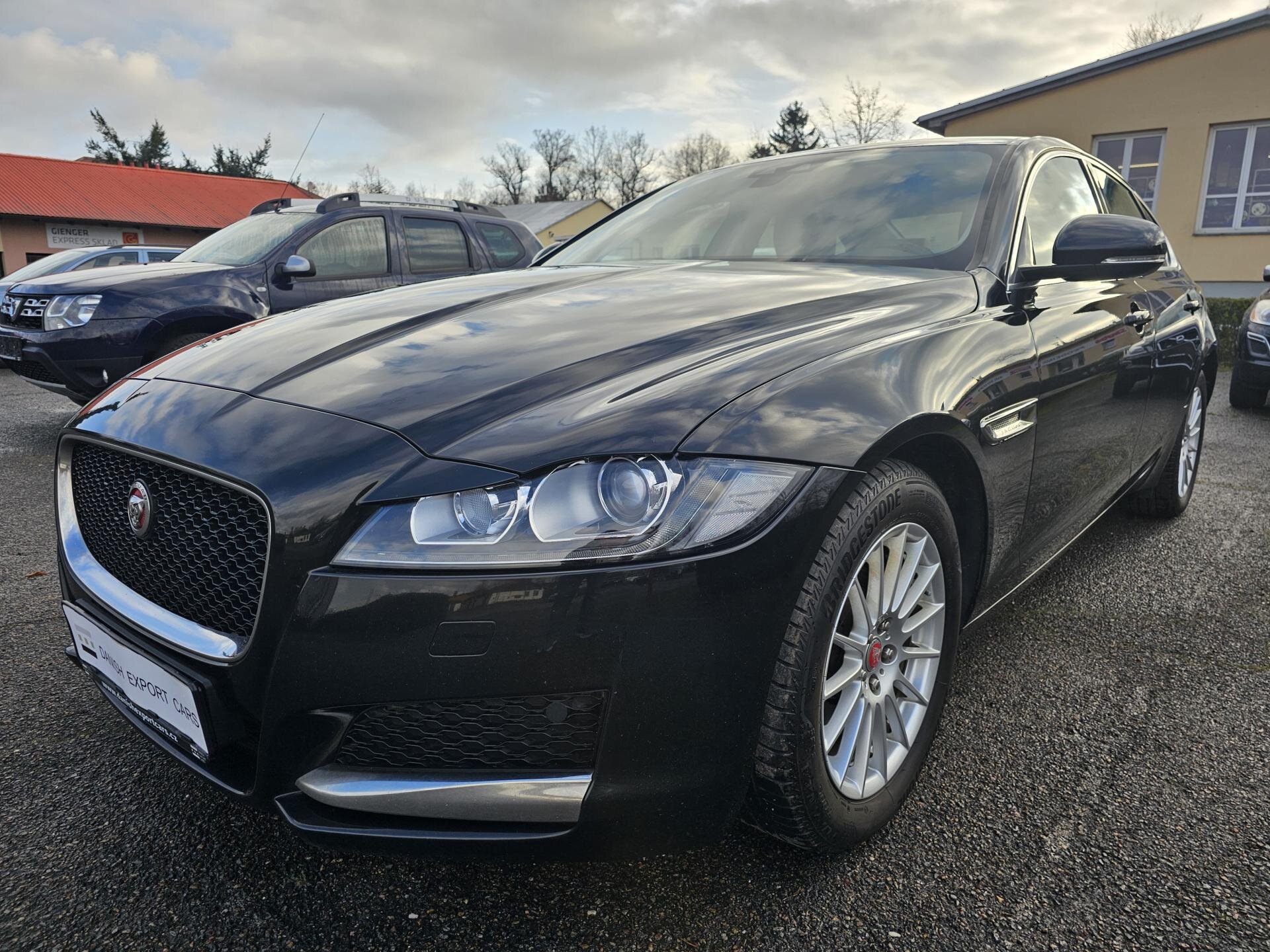 Jaguar XF Sedan 2,0 l 177 kw