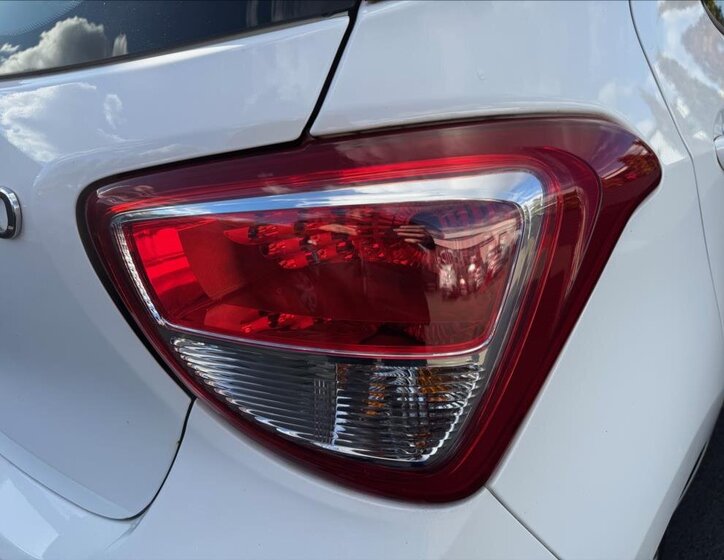 Hyundai i10 Hatchback 998,0 48 kw